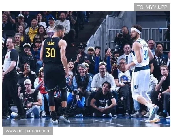 汤普森借库里挡拆无球跑位三分效率回暖