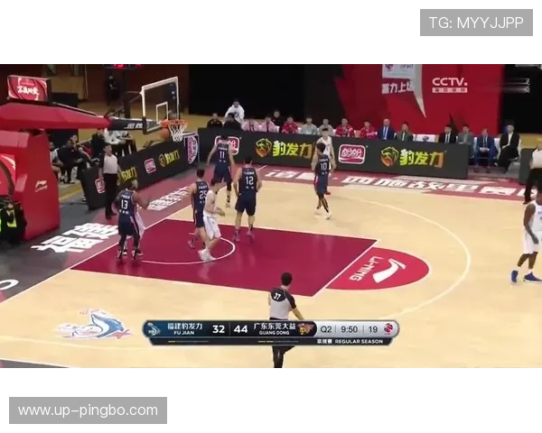 什么是脚踢球违例？常见的场景和判定标准详解